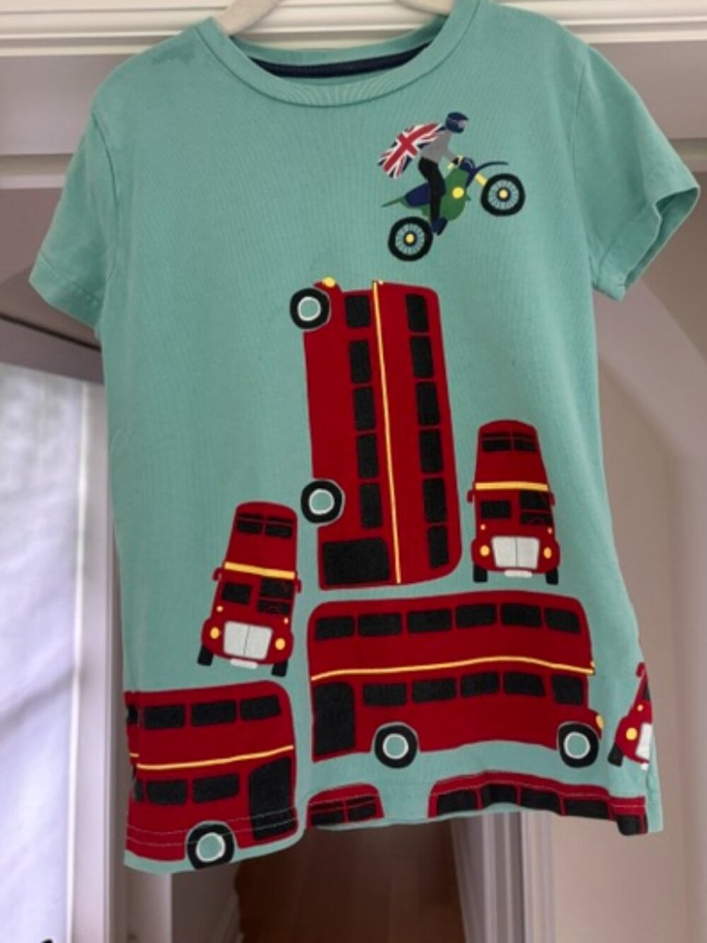 Mini Boden 5-6Y: Graphic T-shirt w/ London Bus & Union Jack